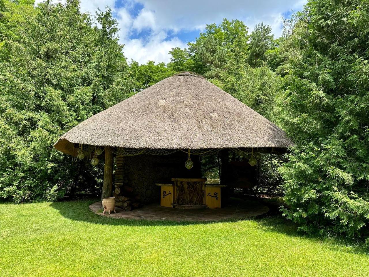 Secret Resort Club Pereyaslav-Khmelʼnytsʼkyy Exterior foto